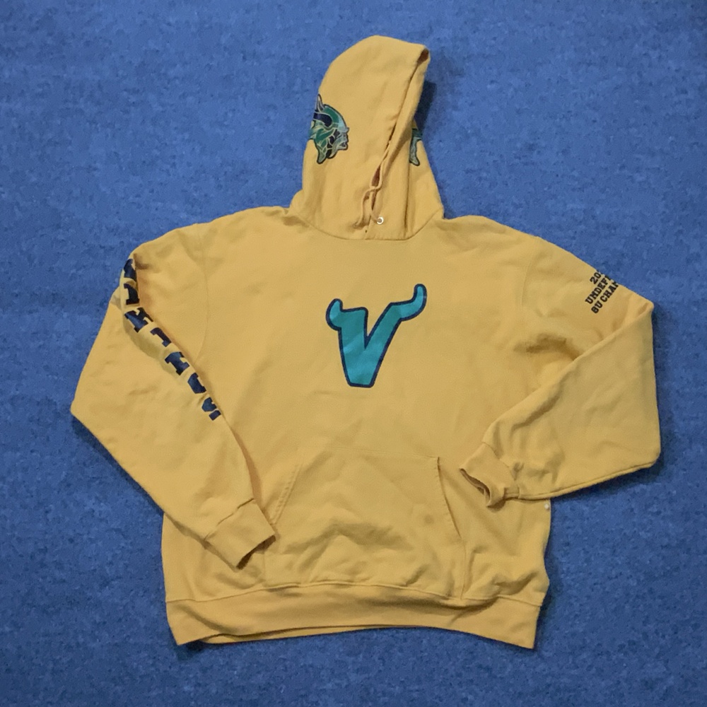Champion Hoodie Mens XL Yellow Vikings 2021 Undefeated Pride Graphic Fleece